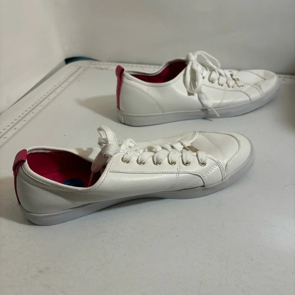 Guess women’s white lace‎ up running tennis shoes in size  10 - Picture 6 of 12